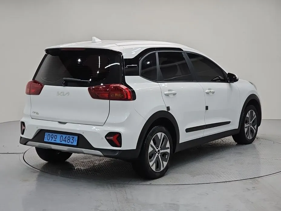 Kia Niro — фото 3