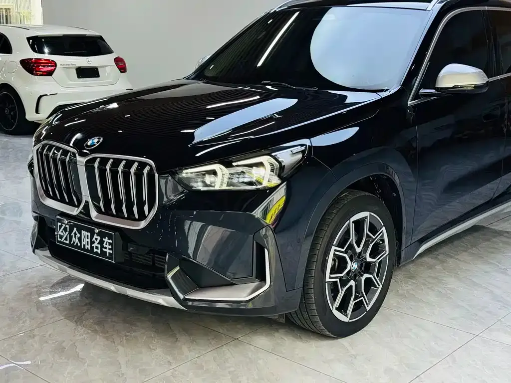 BMW X1 — фото 9