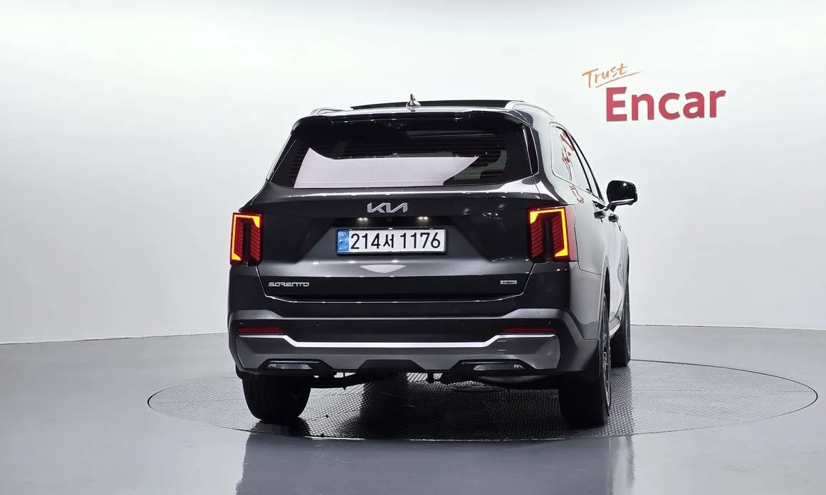 Kia Sorento — фото 7