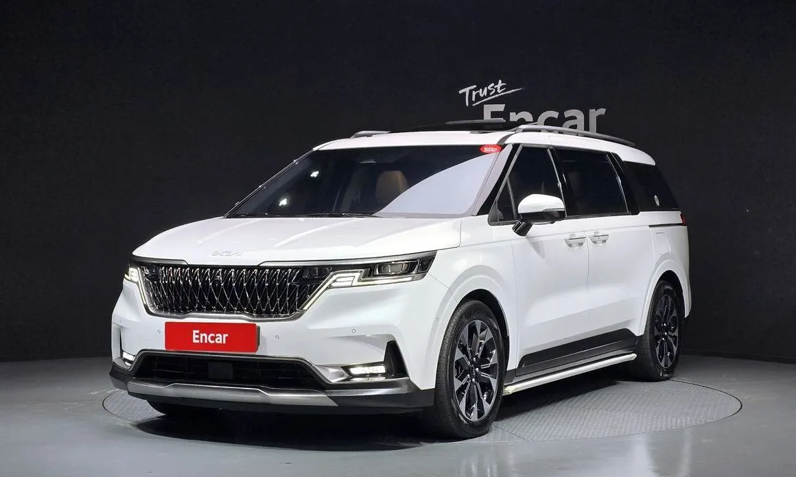 Kia Carnival — фото 1