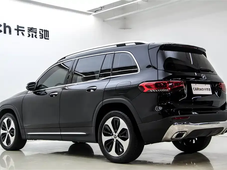 Mercedes-Benz GLB — фото 10