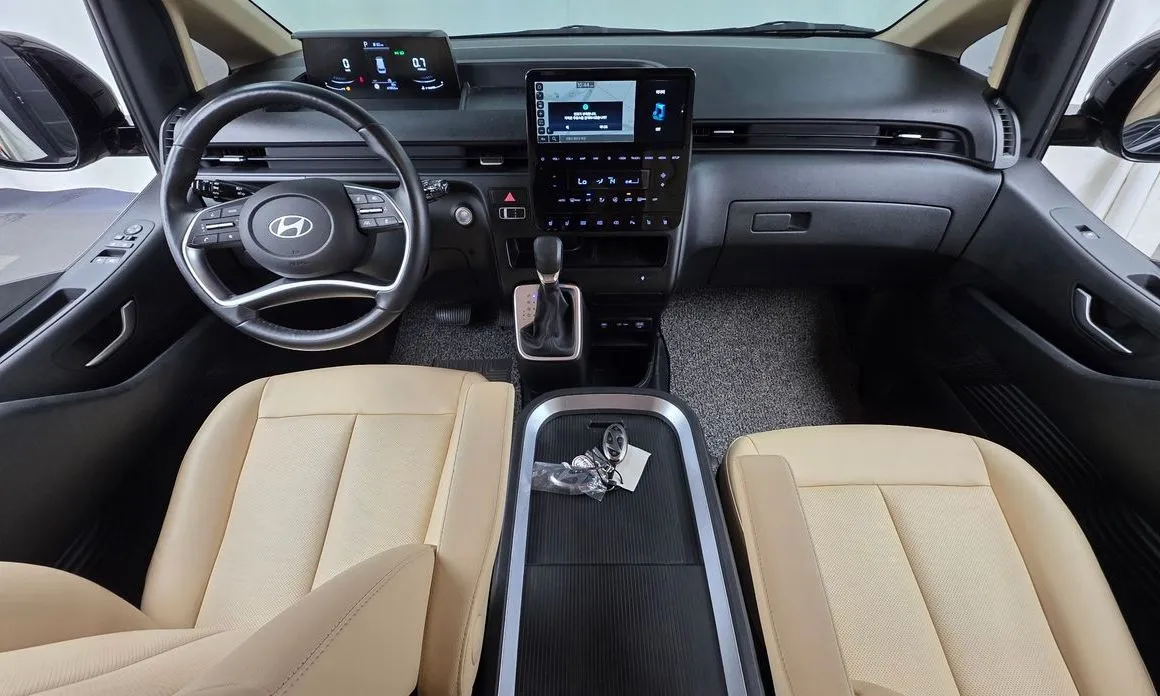 Hyundai Staria — фото 3