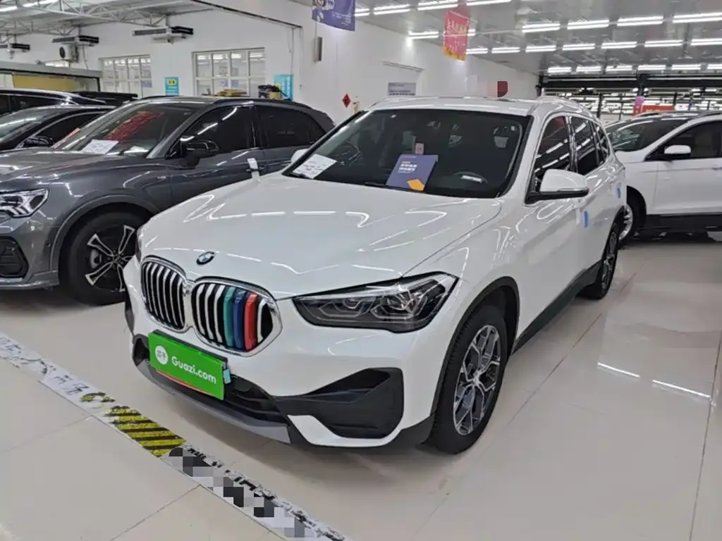 BMW X1 — фото 1