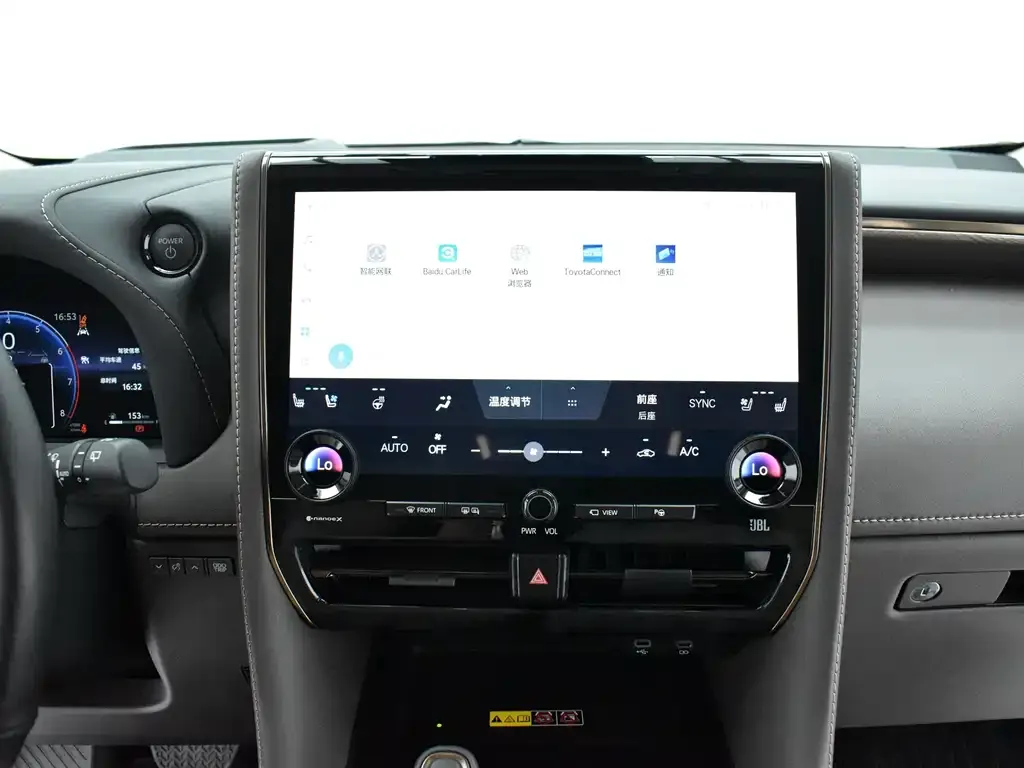 Toyota Alphard — фото 4