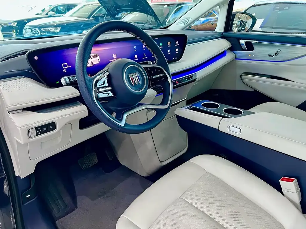 Buick GL8 Hybrid — фото 4