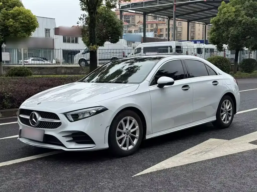 Mercedes-Benz A-Class — фото 1
