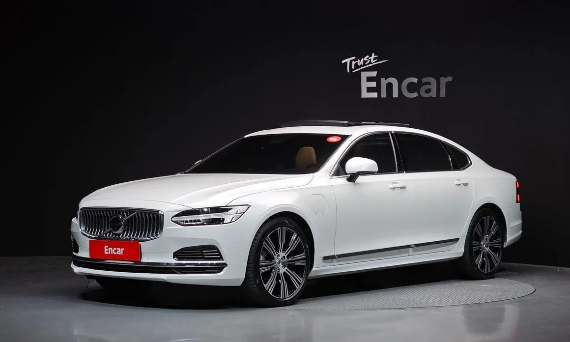 Volvo S90 — фото 1