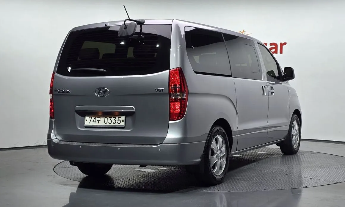 Hyundai Starex — фото 3
