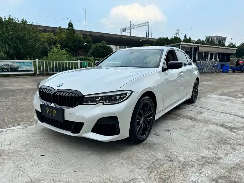 BMW 3 Series — фото 1