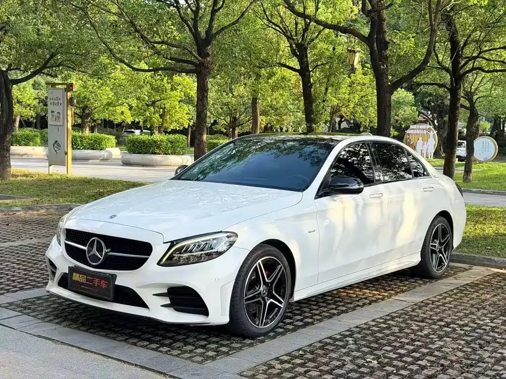 Mercedes-Benz C-Class — фото 1