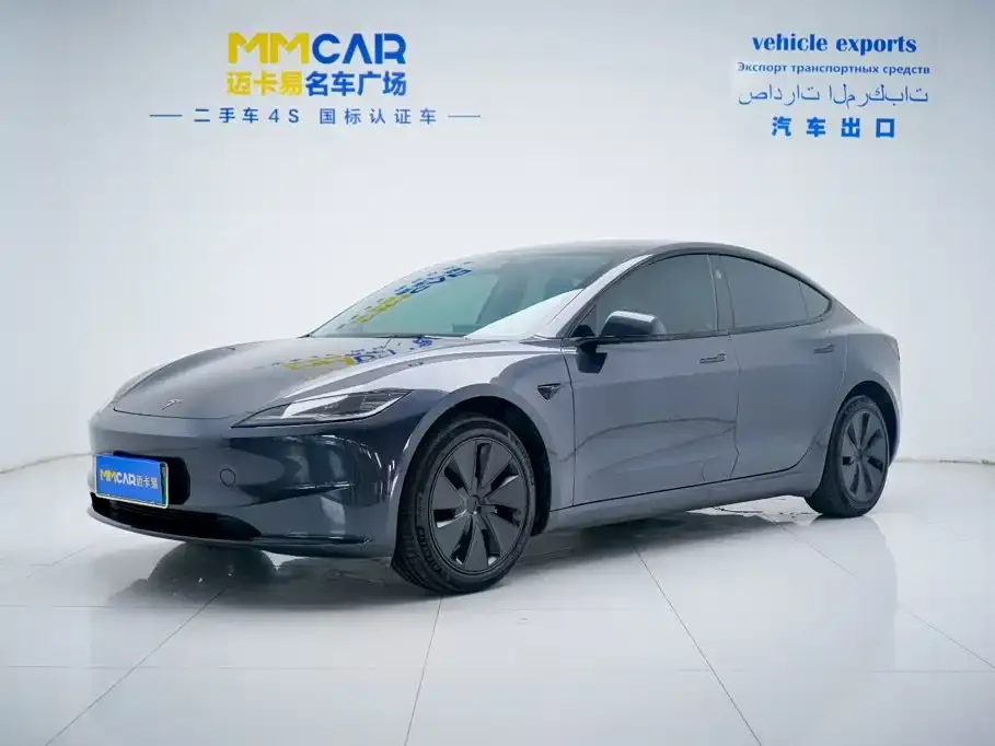 Tesla Model 3 — фото 1