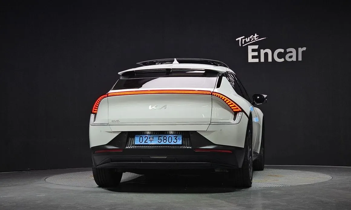 Kia EV6 — фото 2