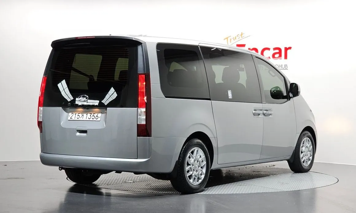 Hyundai Staria — фото 3