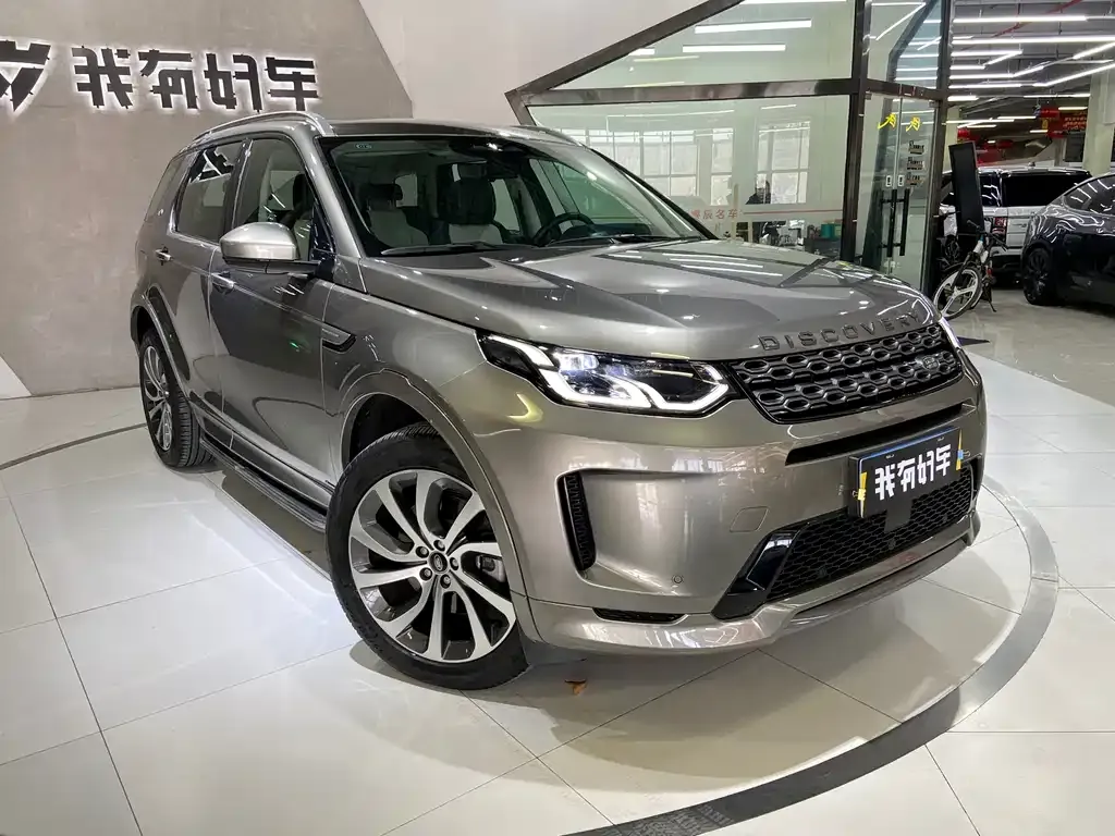 Land Rover Discovery Sport — фото 1