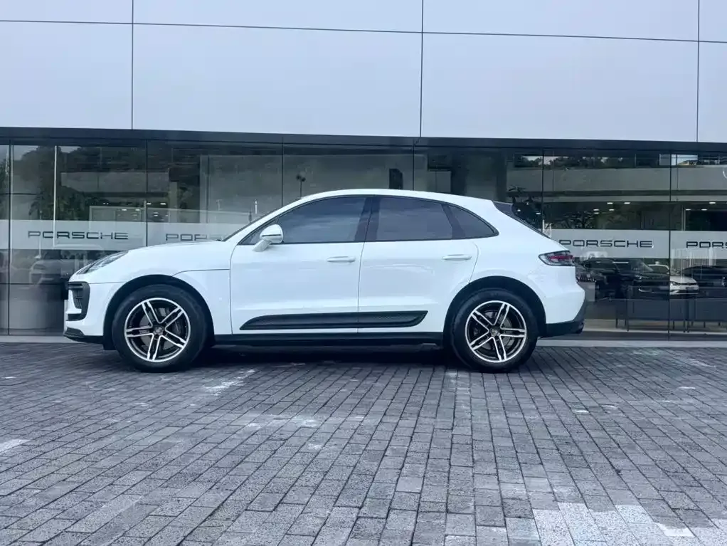 Porsche Macan — фото 10
