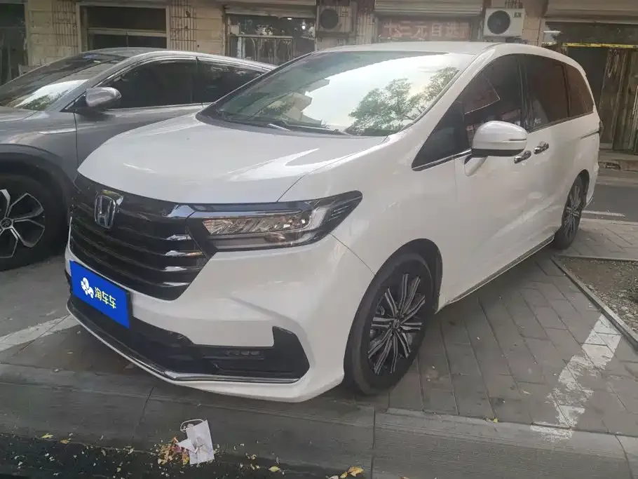 Honda Odyssey — фото 1