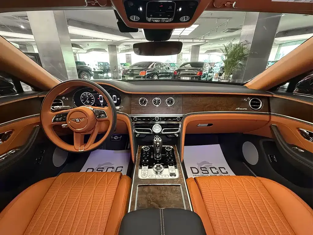Bentley Flying Spur — фото 3