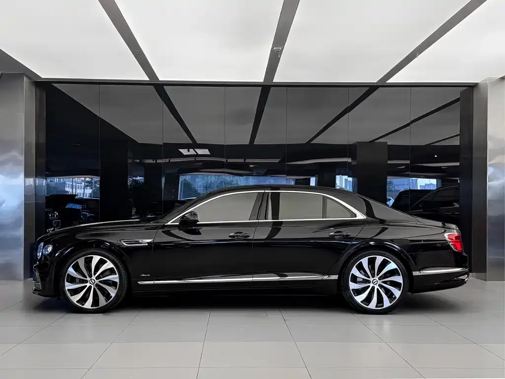 Bentley Flying Spur — фото 4