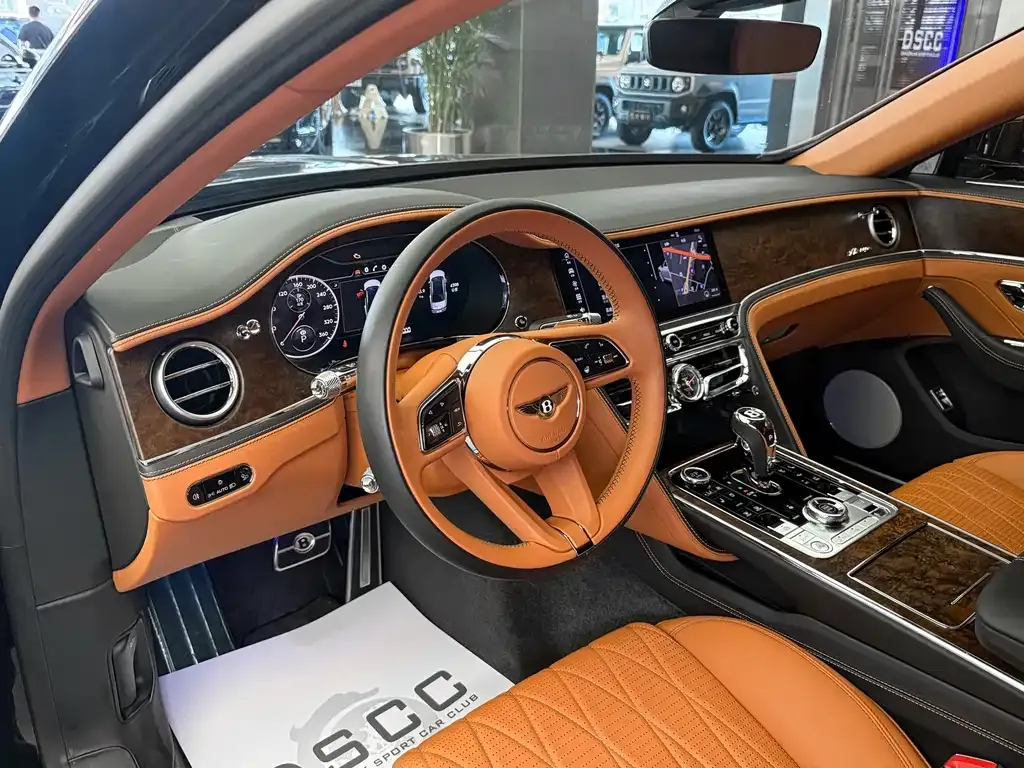 Bentley Flying Spur — фото 5