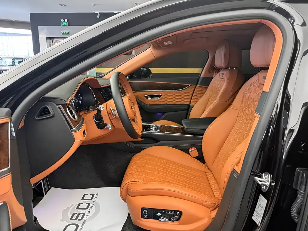 Bentley Flying Spur — фото 7