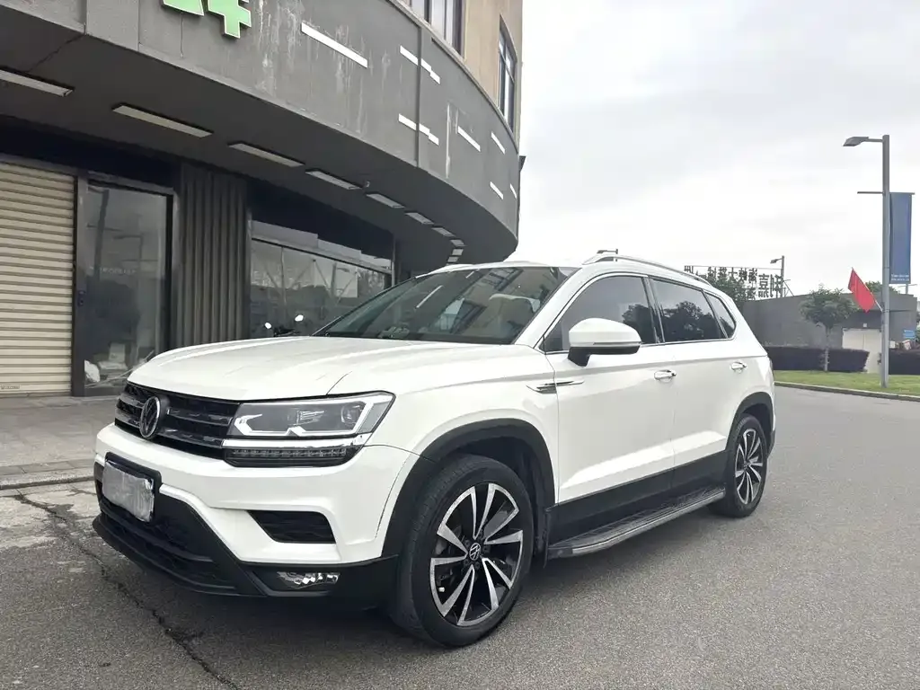 Volkswagen Tharu — фото 1