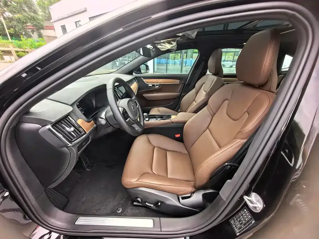 Volvo S90 — фото 10