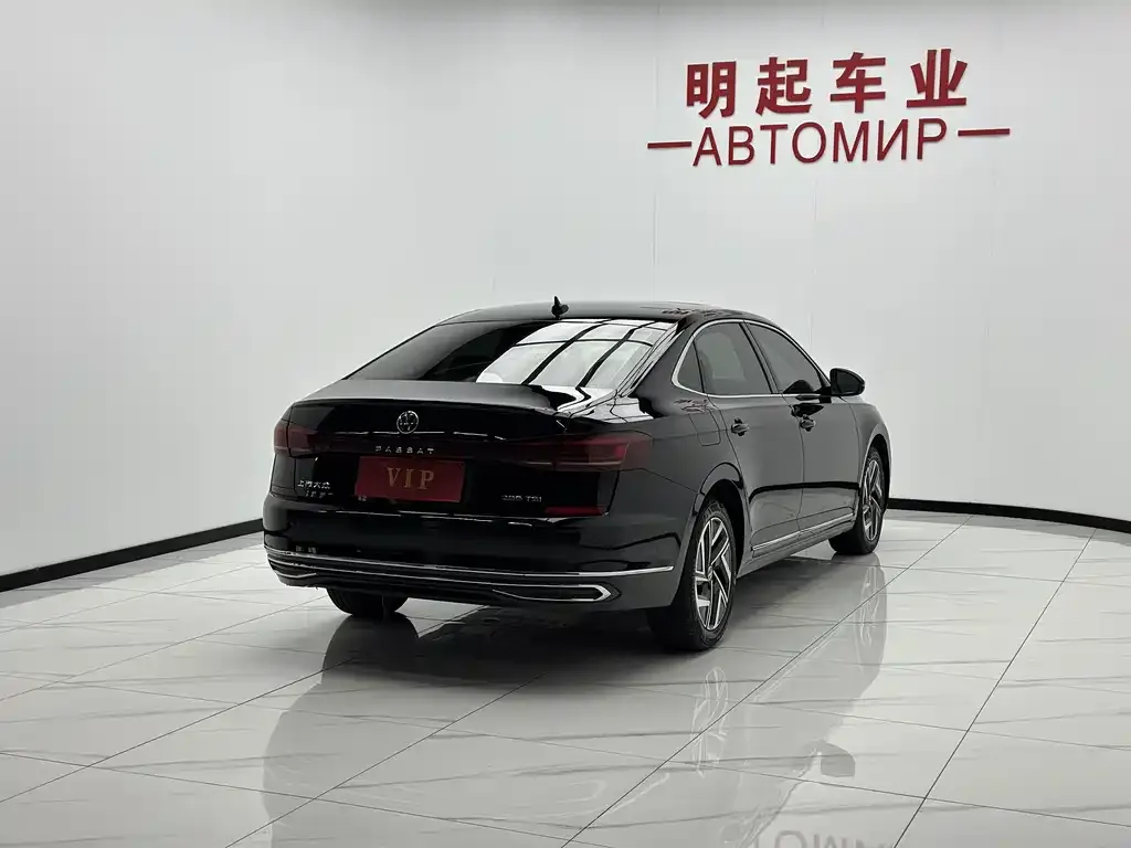 Volkswagen Passat — фото 5