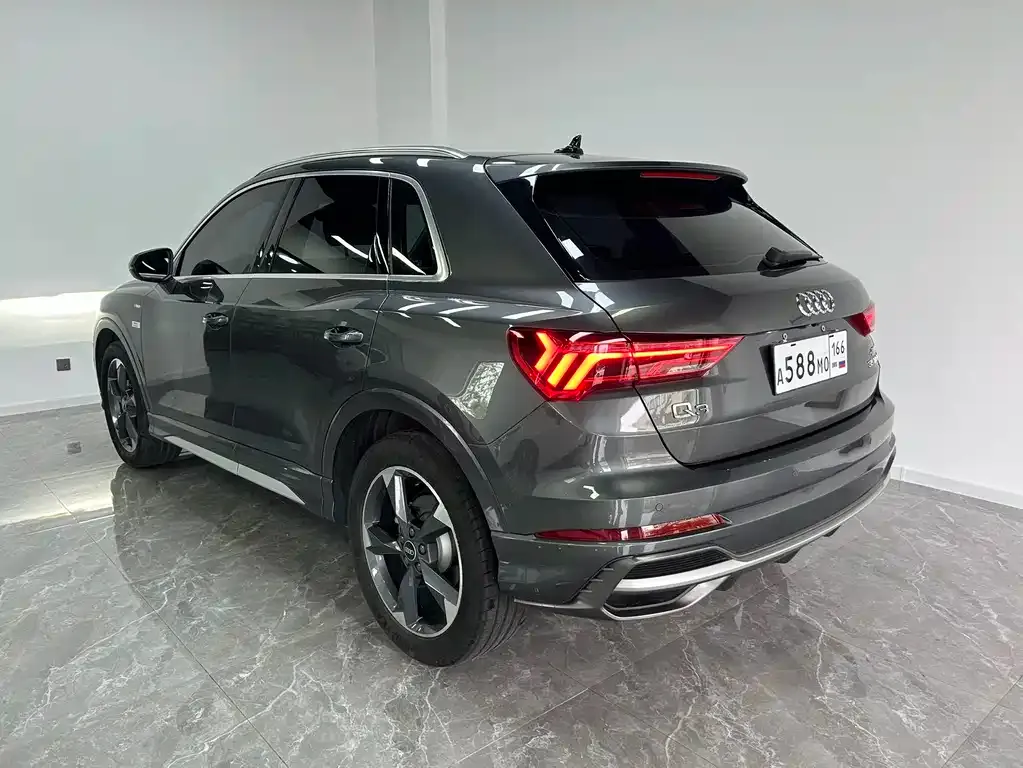 Audi Q3 — фото 4