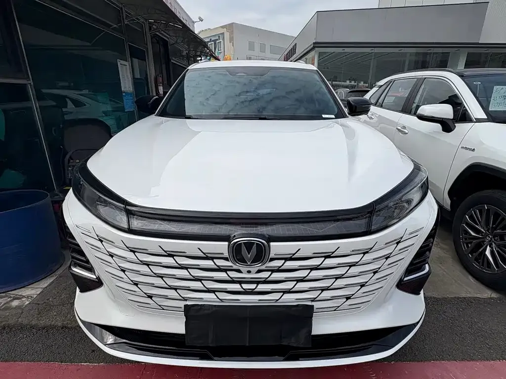 Changan CS75PLUS — фото 2