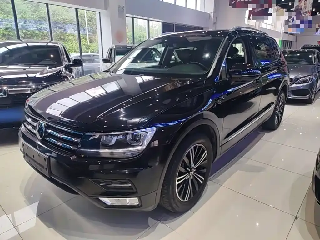 Volkswagen Tiguan L — фото 3
