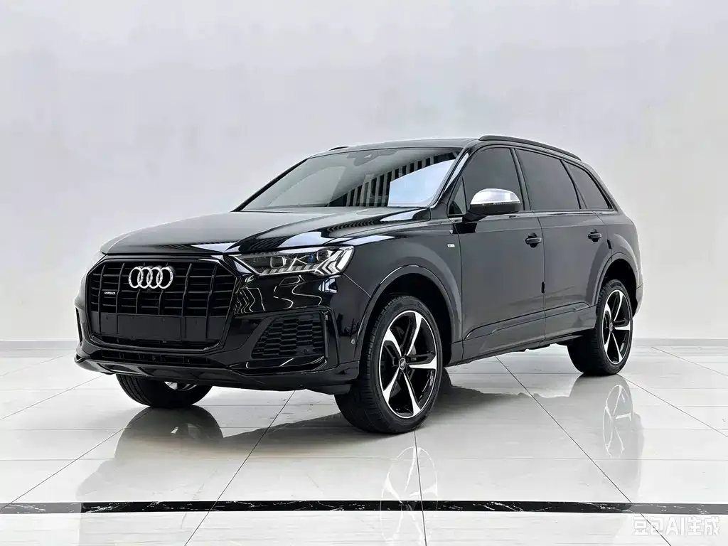 Audi Q7 — фото 1