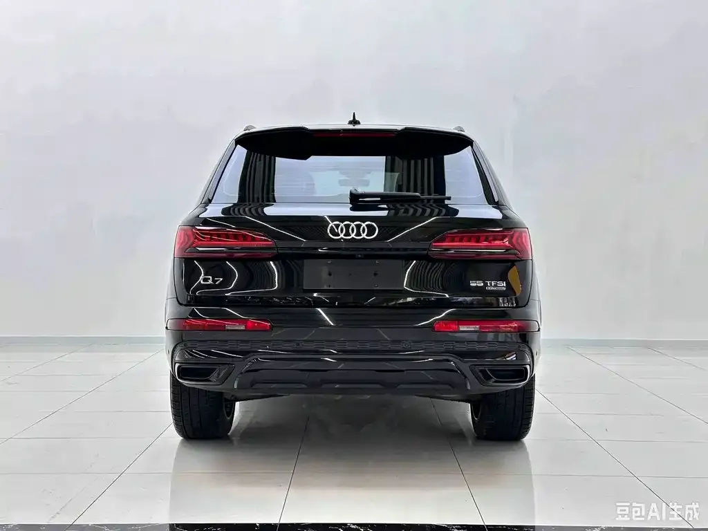 Audi Q7 — фото 2
