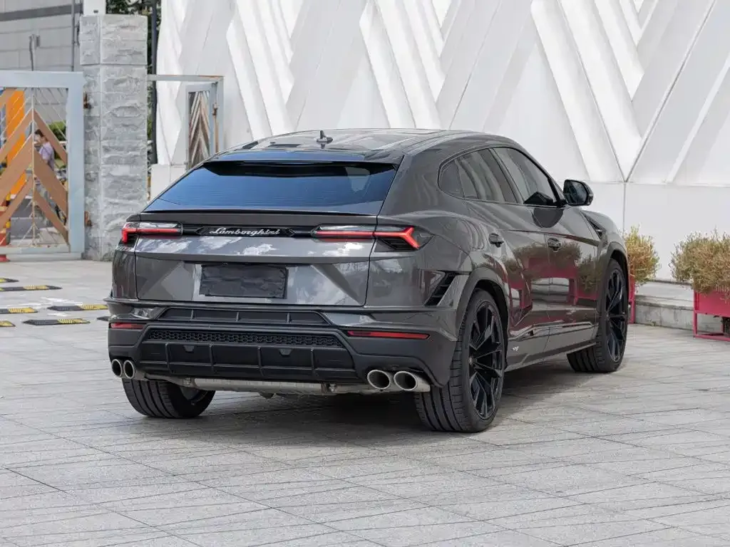 Lamborghini Urus — фото 8