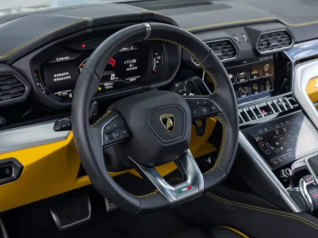 Lamborghini Urus — фото 10