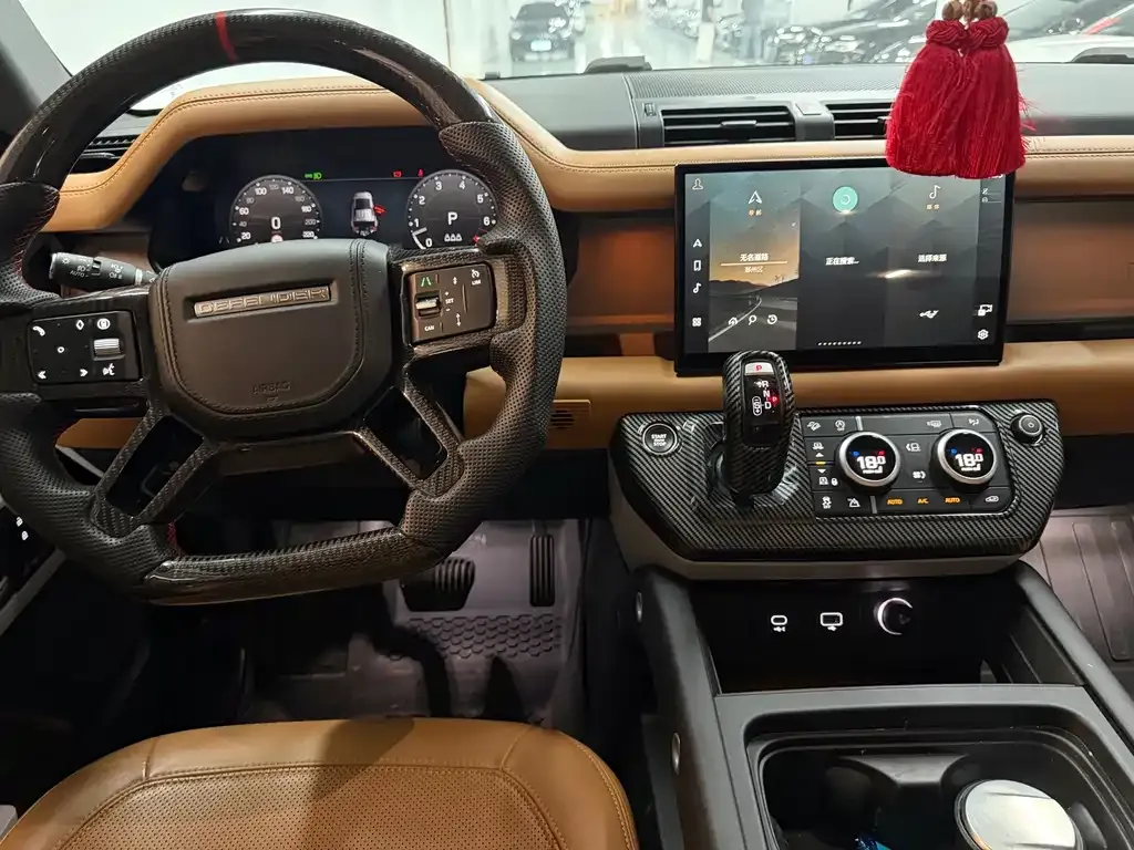 Land Rover Defender — фото 8