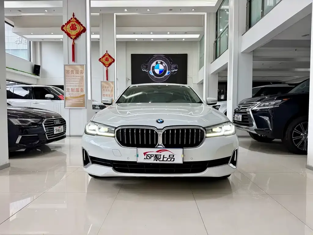 BMW 5 Series — фото 4