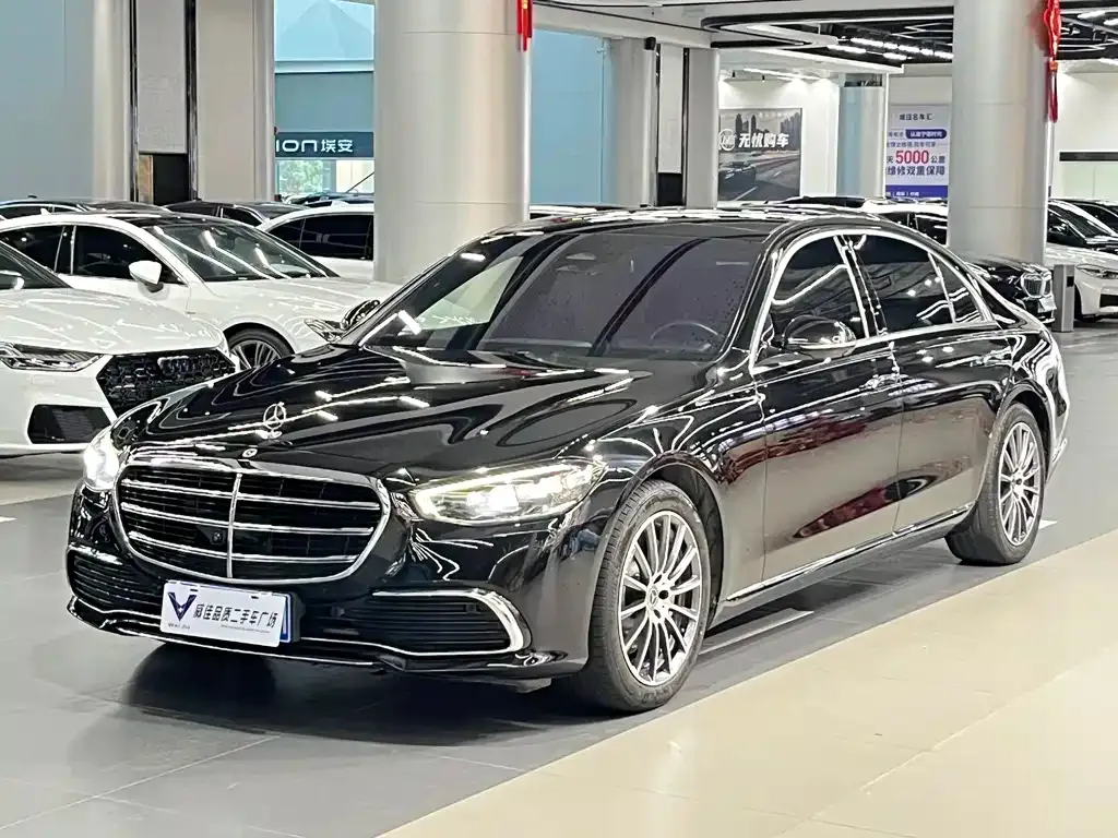 Mercedes-Benz S-Class — фото 1