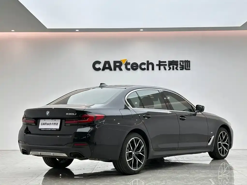 BMW 5 Series — фото 2