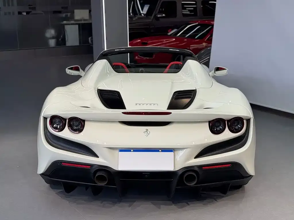 Ferrari F8 — фото 2
