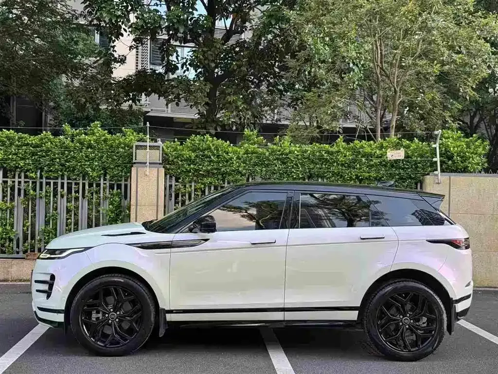 Land Rover Evoque — фото 6
