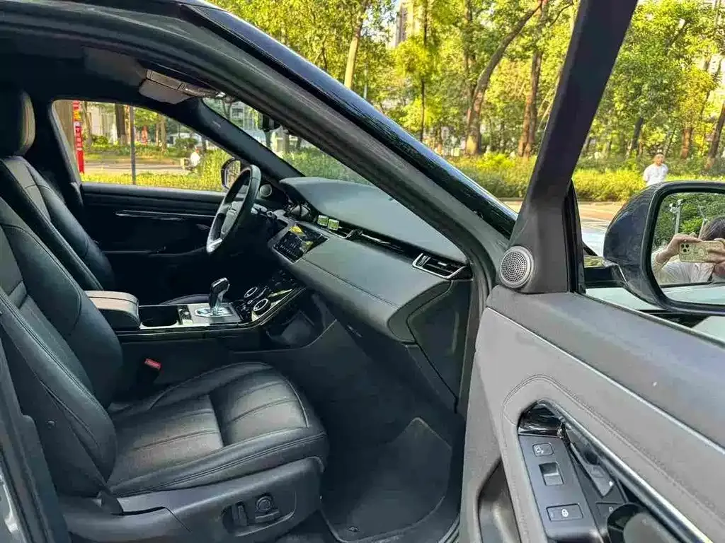 Land Rover Evoque — фото 4