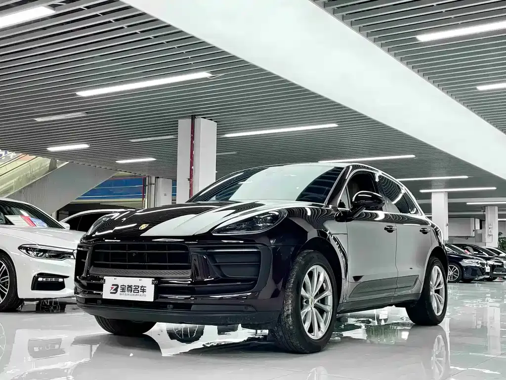 Porsche Macan — фото 1