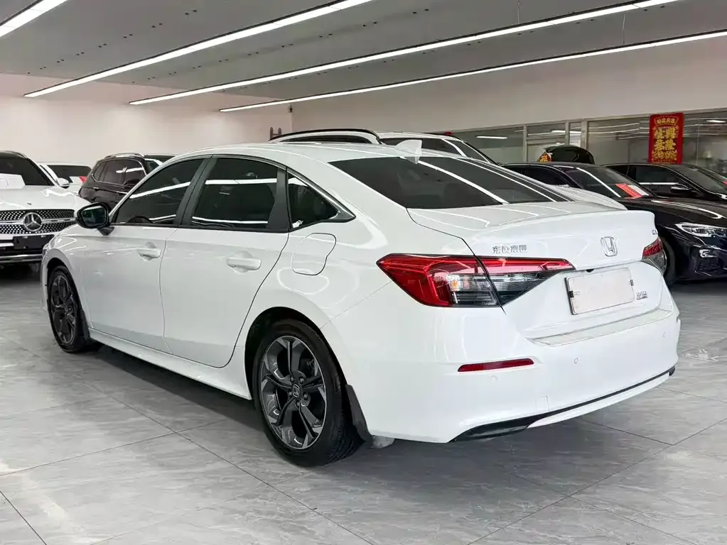 Honda Civic — фото 5