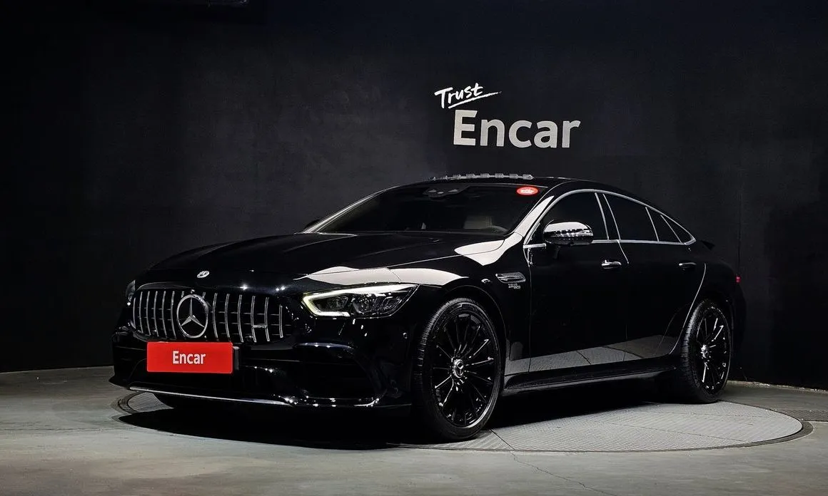 Mercedes-Benz AMG GT — фото 1