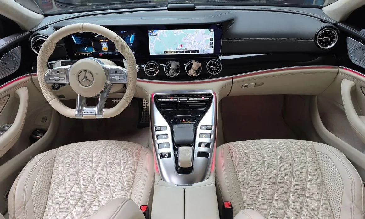 Mercedes-Benz AMG GT — фото 10