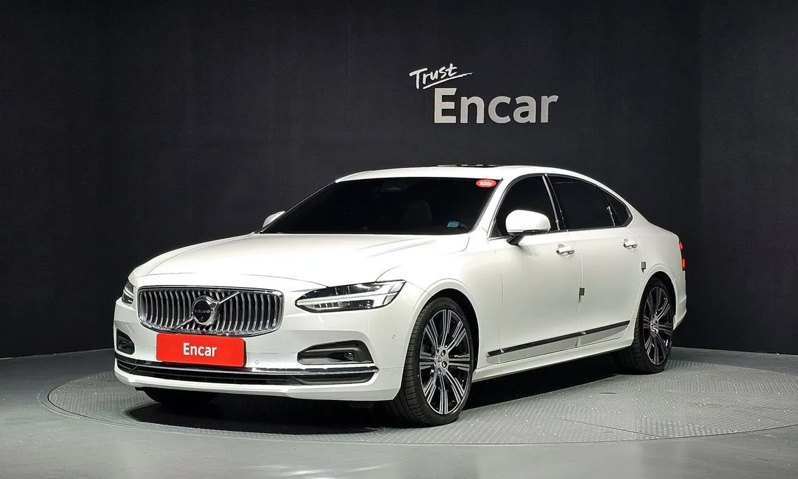Volvo S90 — фото 1