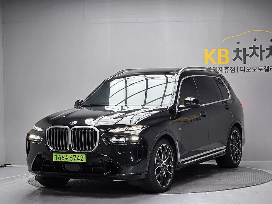 BMW X7 — фото 1