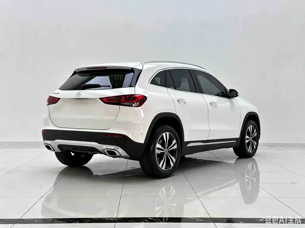 Mercedes-Benz GLA — фото 4