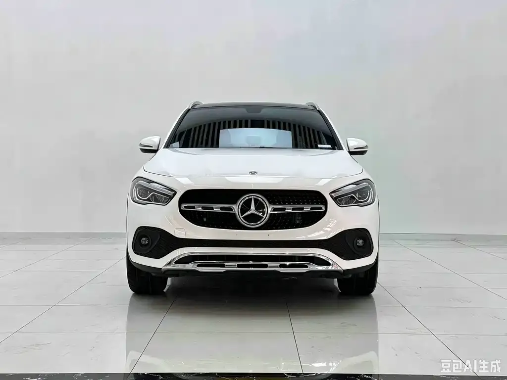 Mercedes-Benz GLA — фото 8