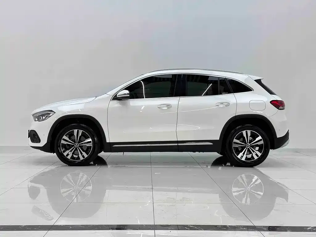 Mercedes-Benz GLA — фото 5